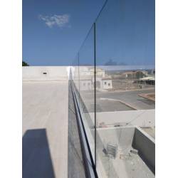 Balaustre in vetro  Lavorazione Acciaio e Alluminio Balaustre in vetro